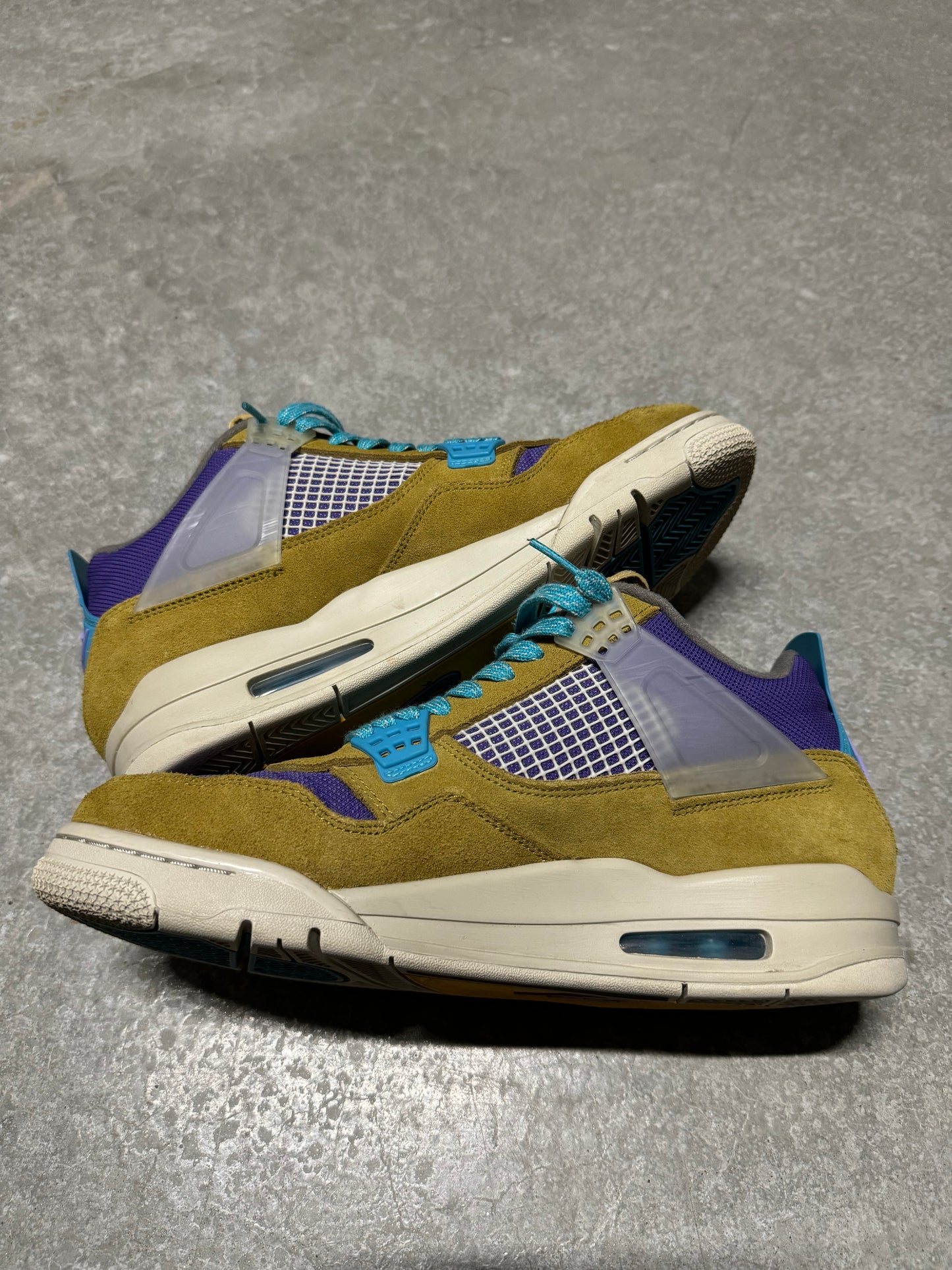 JORDAN 4 UNION “ Desert Moss “