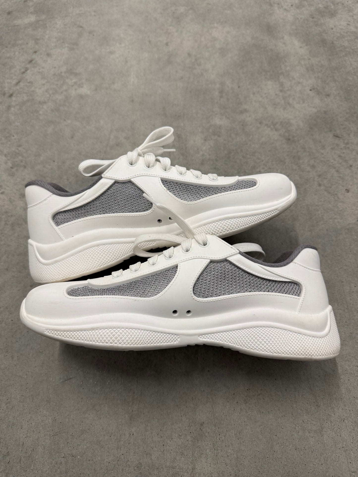 PRADA AMERICAS CUP “ white silver “