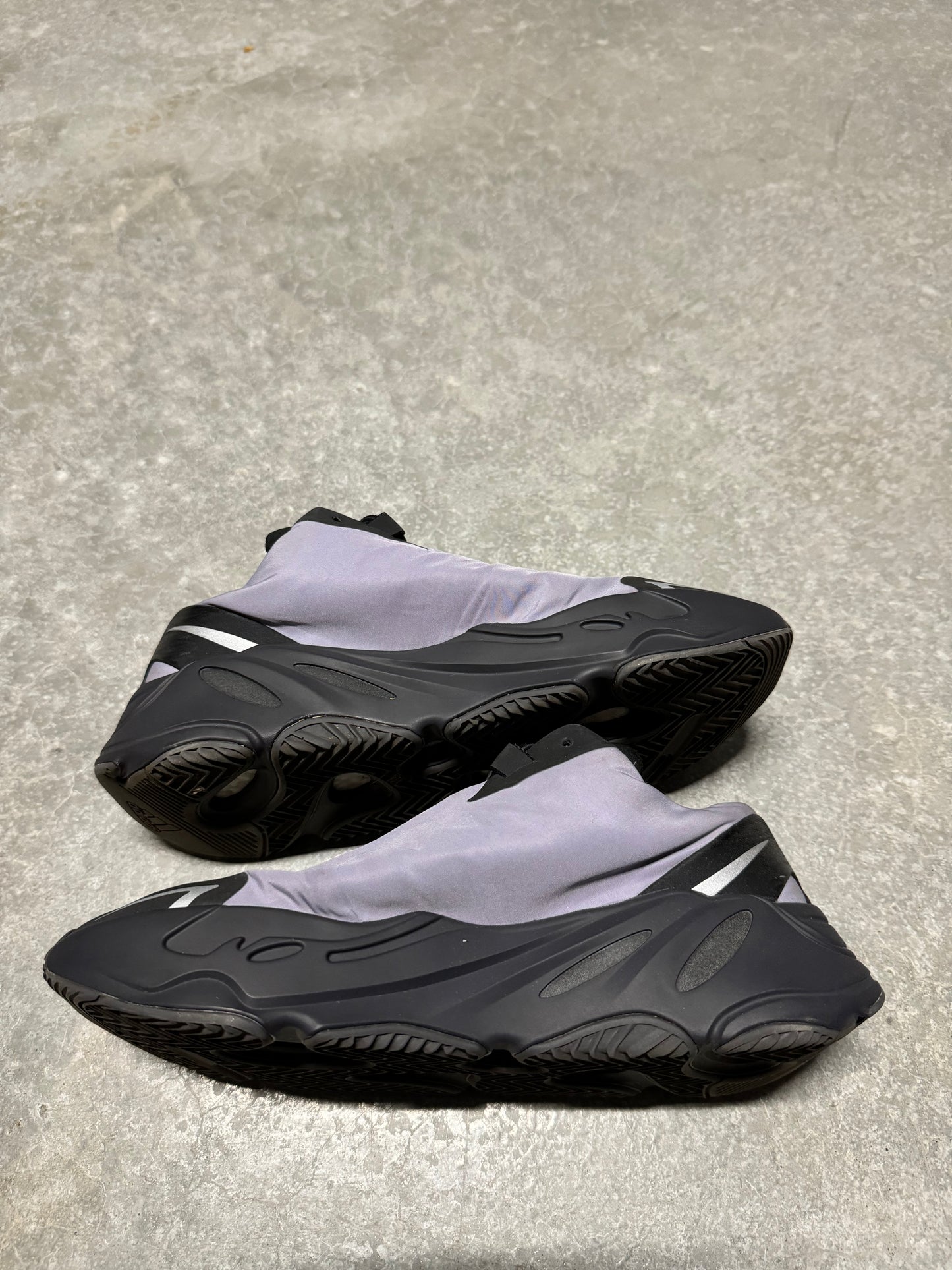 YEEZY 700 “ Geode “