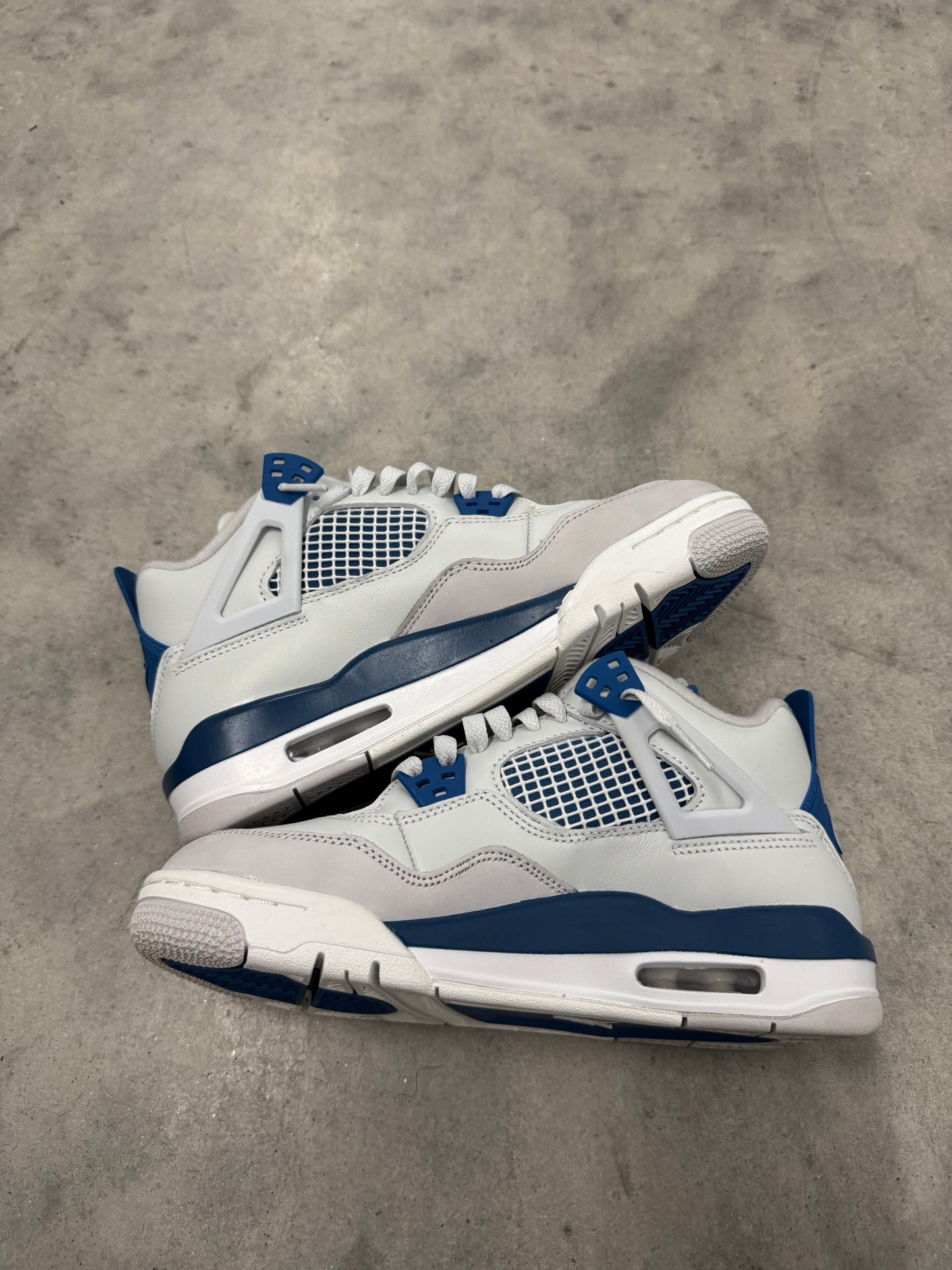 JORDAN 4 “ Military Blue “