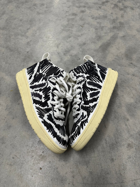 MARNI V-15 VEJA “ Scribble Black “