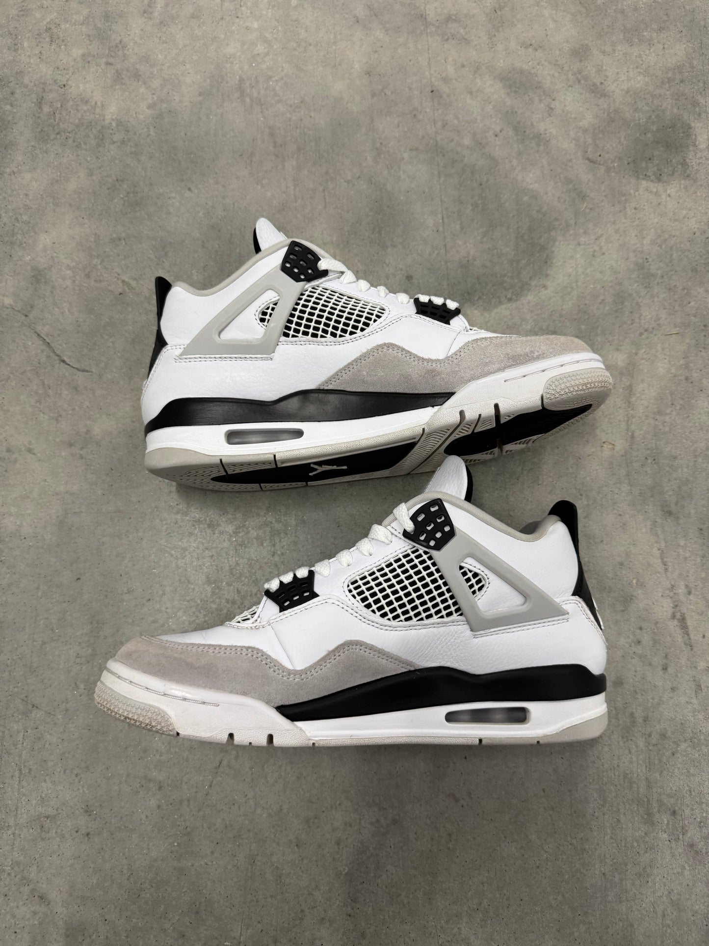 JORDAN 4 “ Military Black “