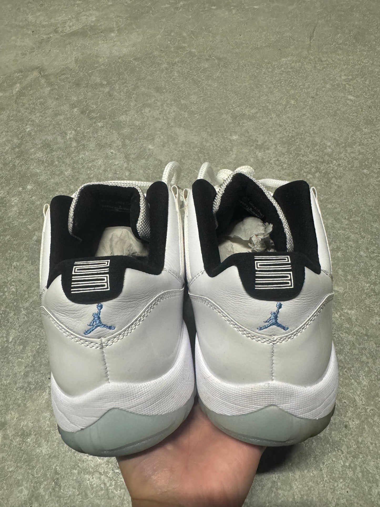 JORDAN 11 LOW “ legend blue “