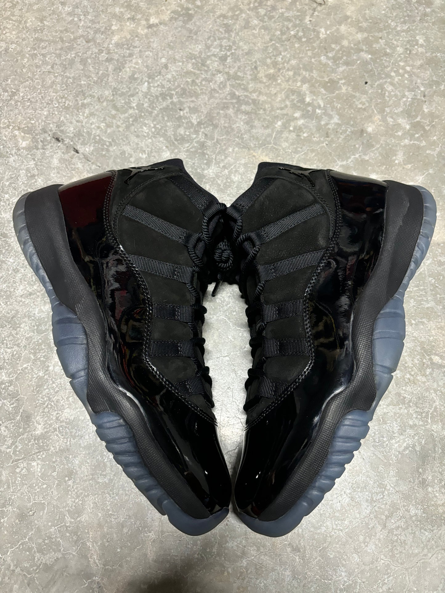 JORDAN 11 “ cap and gown “