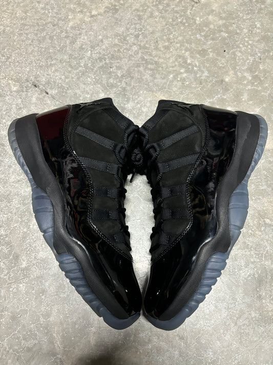 JORDAN 11 “ cap and gown “