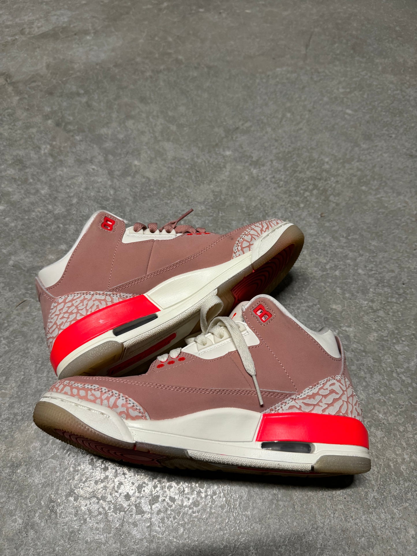 JORDAN 3 “ rust pink “