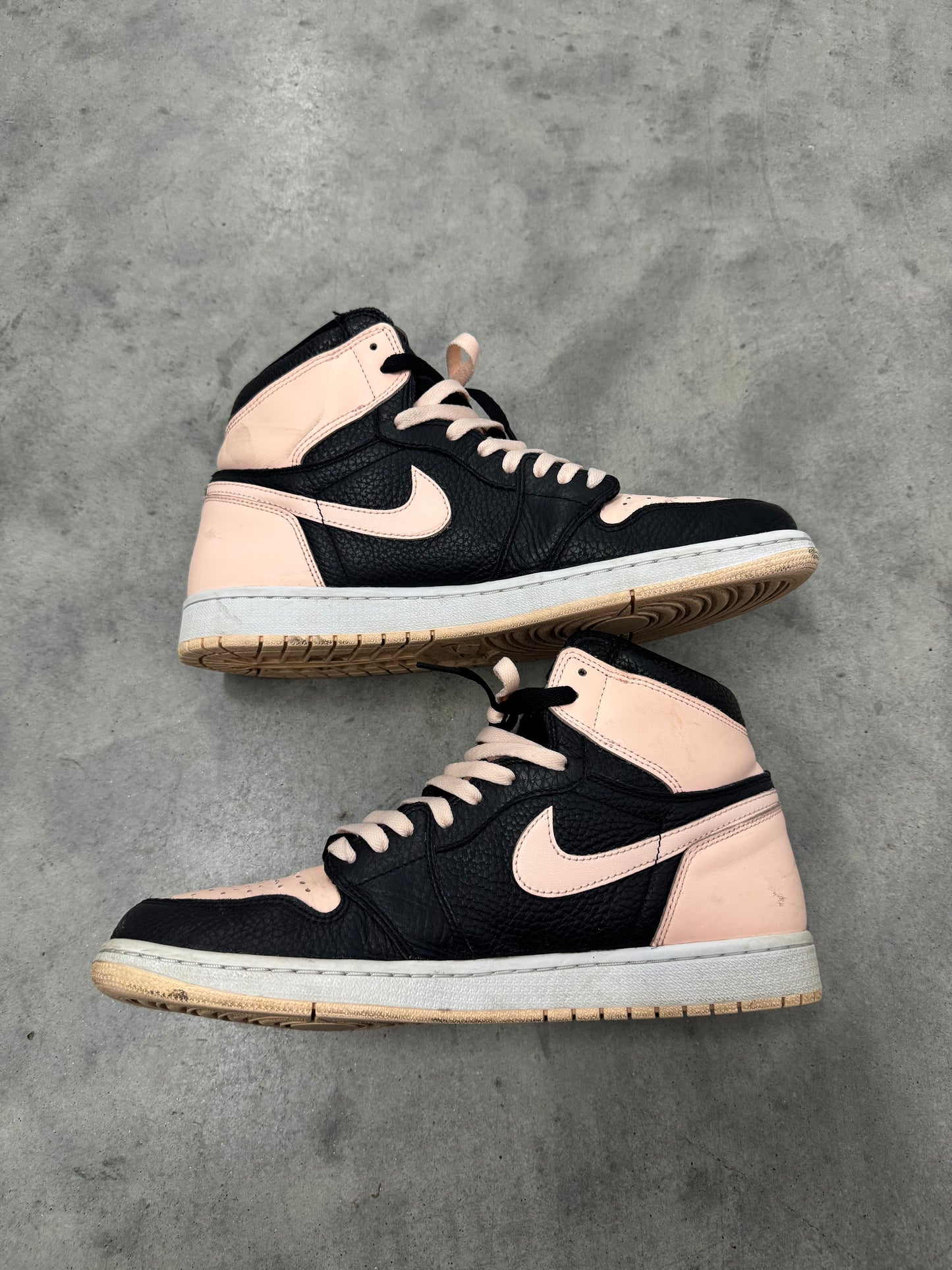 JORDAN 1 “ Crimson Tint “