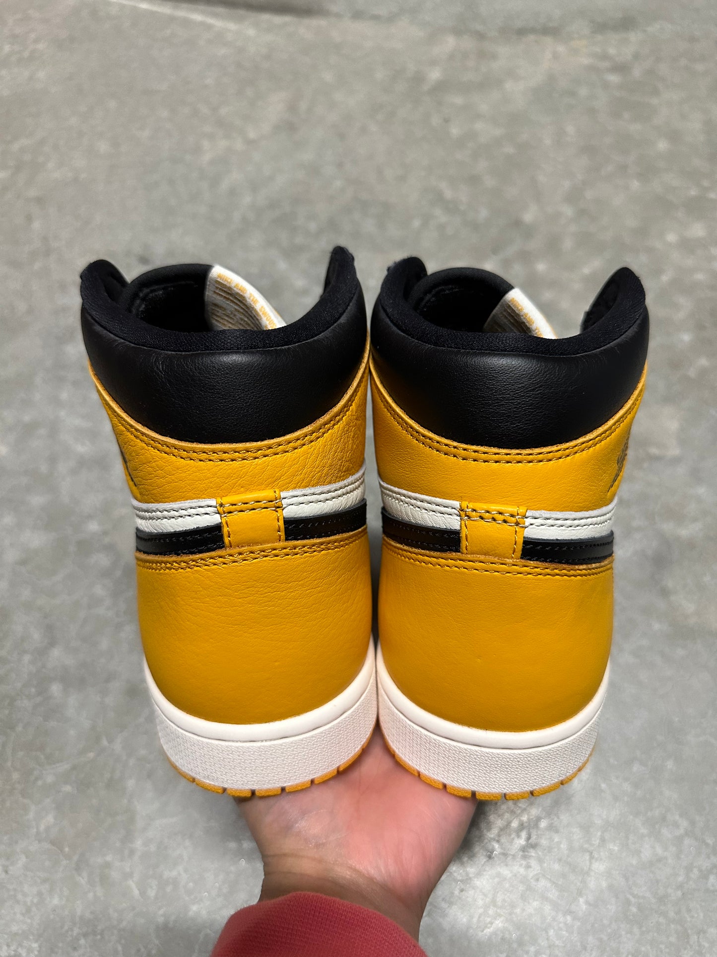 JORDAN 1 “ yellow toe “