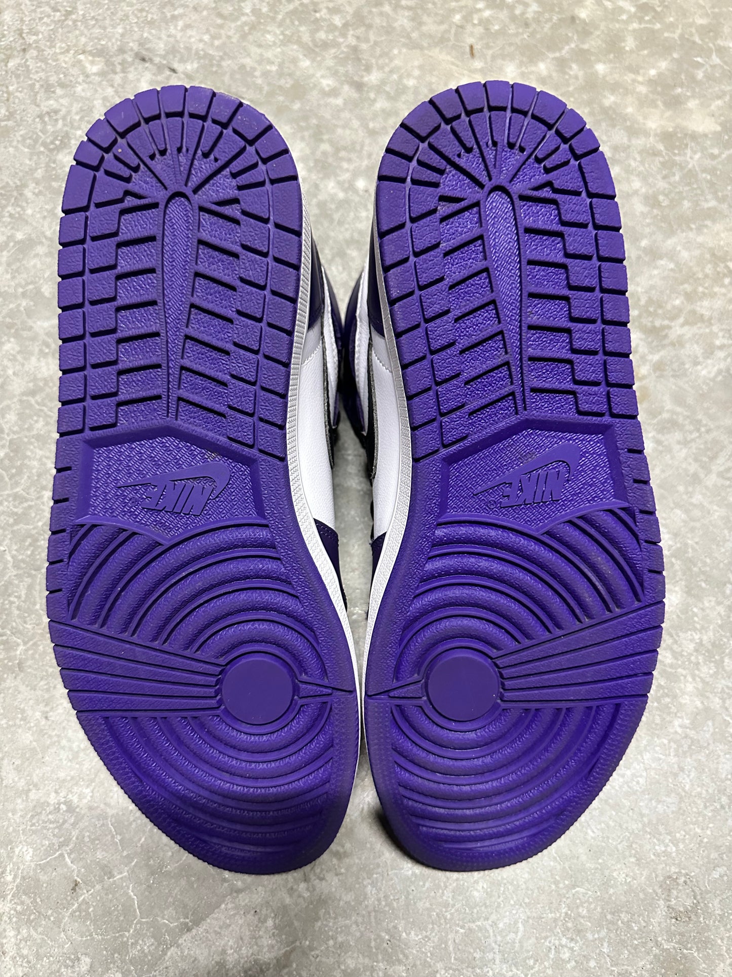 JORDAN 1 “ Court purple “