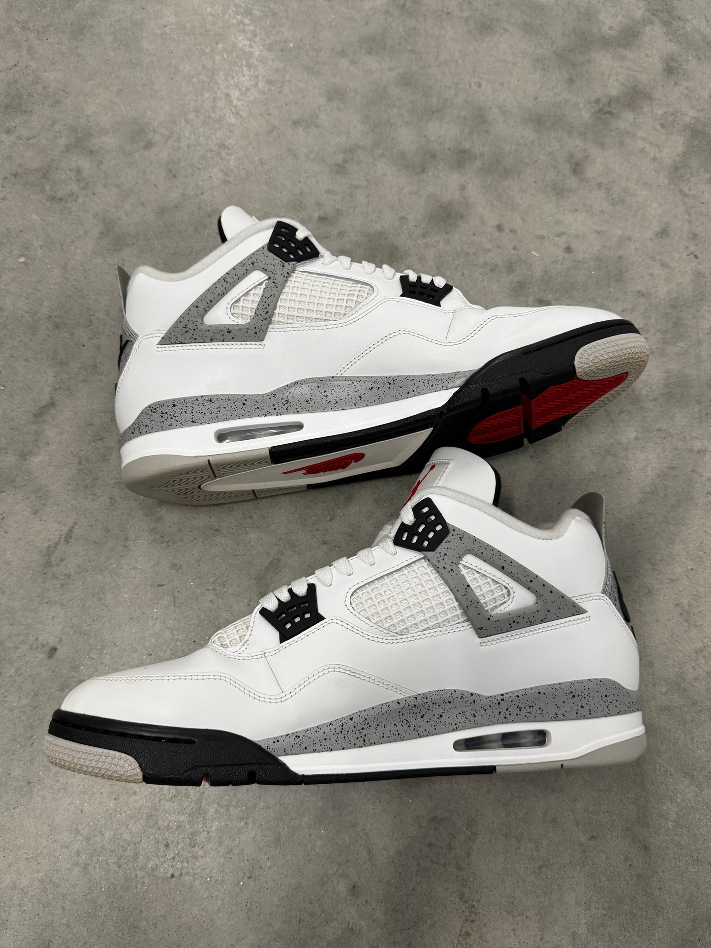 JORDAN 4 “ White Cement “