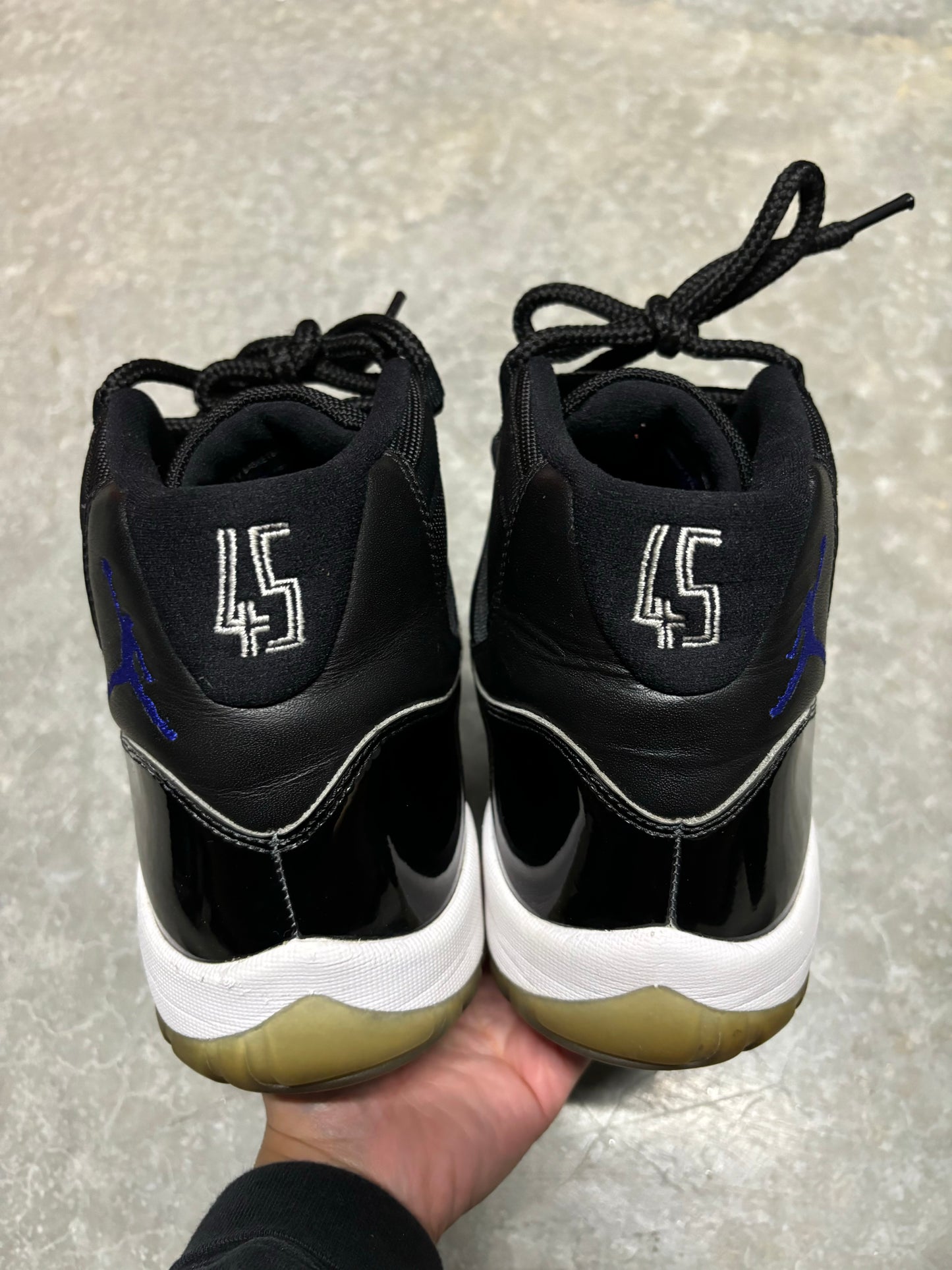 JORDAN 11 “ Space Jam “