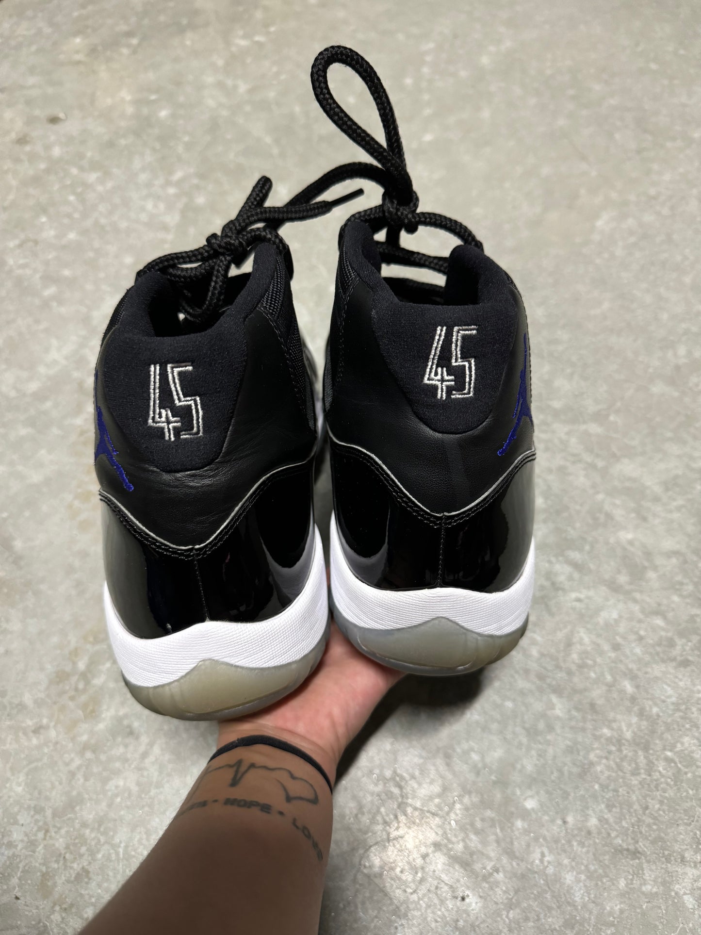 JORDAN 11 “ Space Jam “