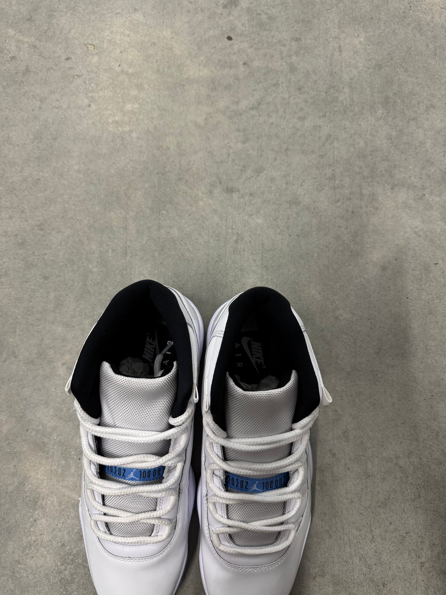 JORDAN 11 “ Legend Blue “
