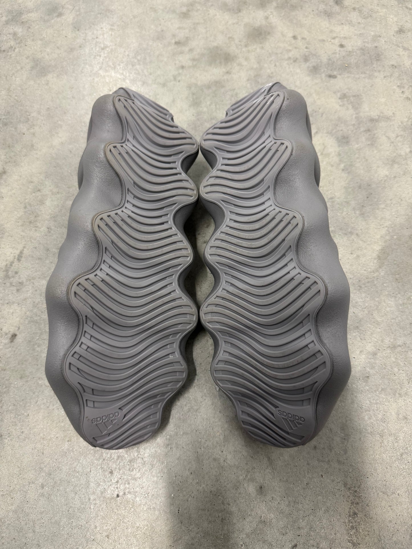 ADIDAS YEEZY 450 “ Stone Grey “