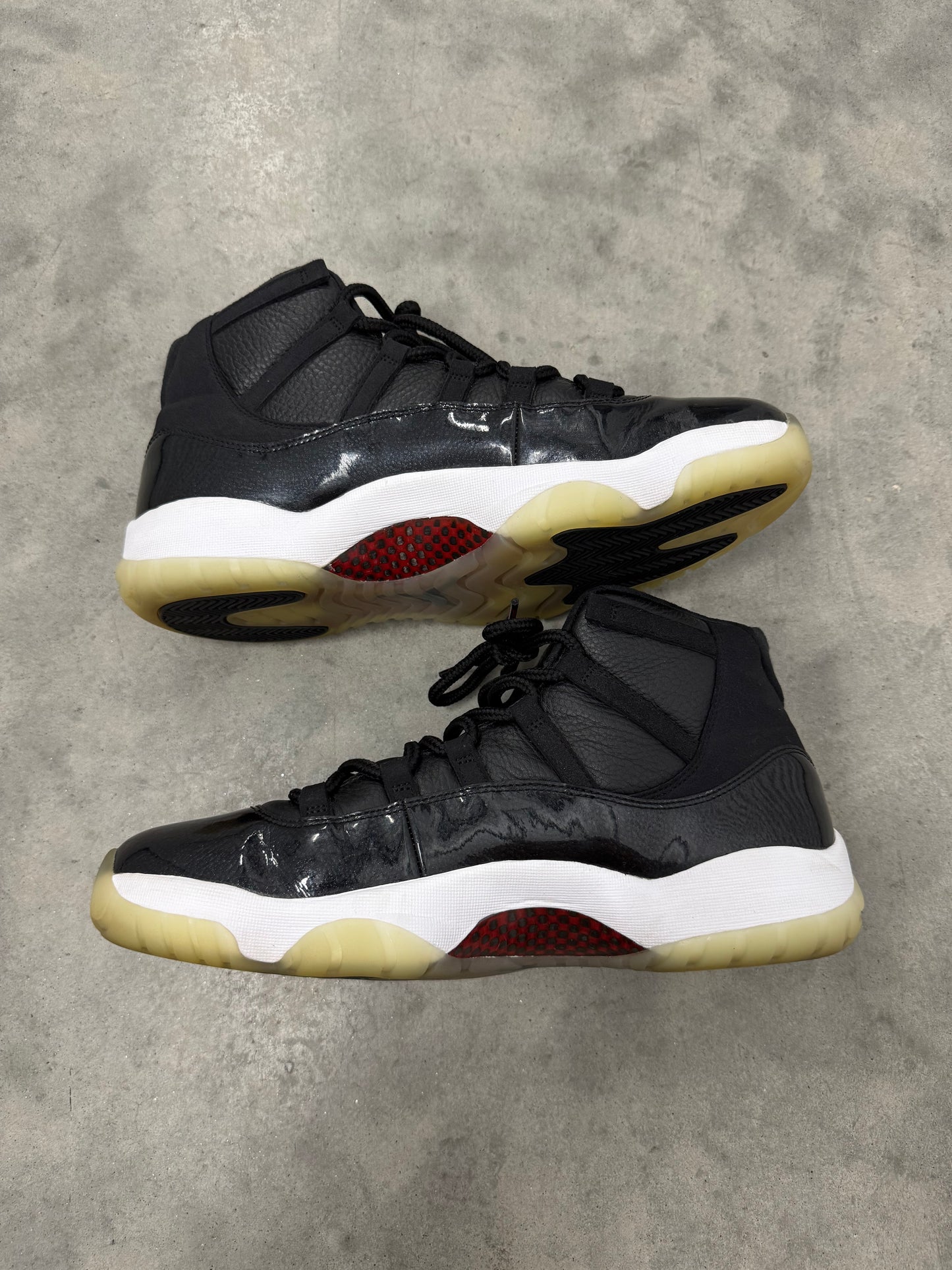 JORDAN 11 “ 72-10 “