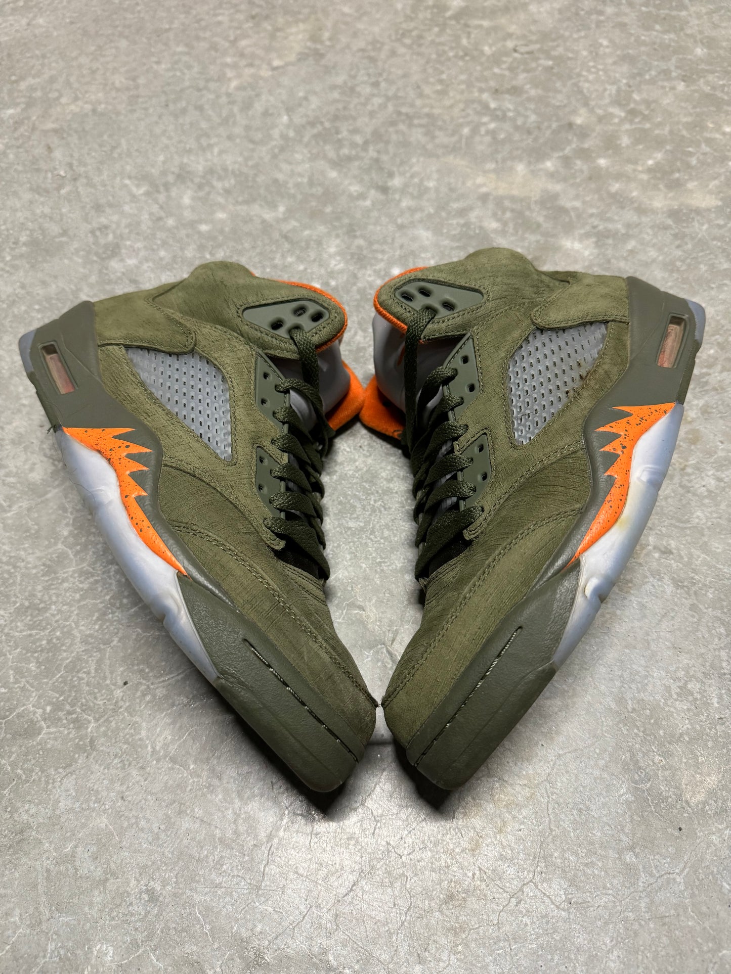 JORDAN 5 “ Olive “