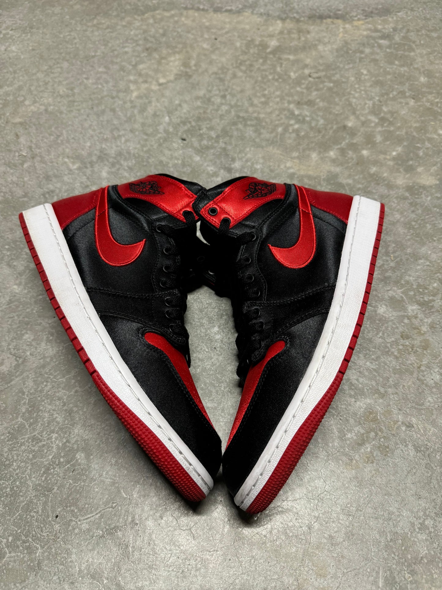 JORDAN 1 “ Satin Bred “