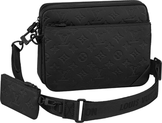 Louis Vuittion Trio Messenger Triple Black USED